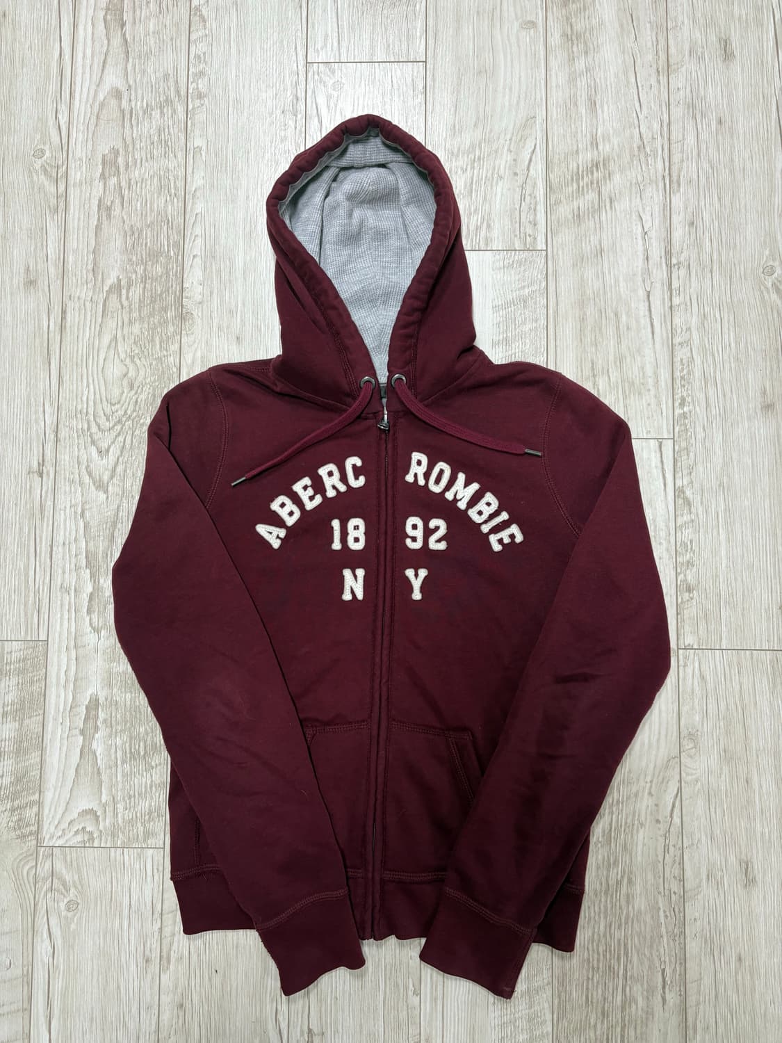 아베크롬비 딱붙핏 후드집업 버건디 m 상품이미지1