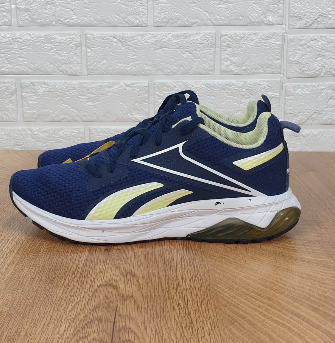 [250]리복 운동화 상품이미지3