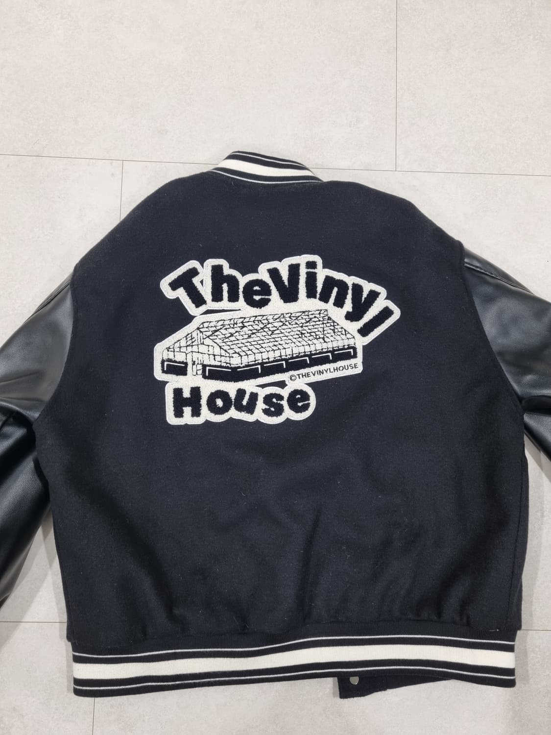 더바이닐하우스 바시티 상품이미지2