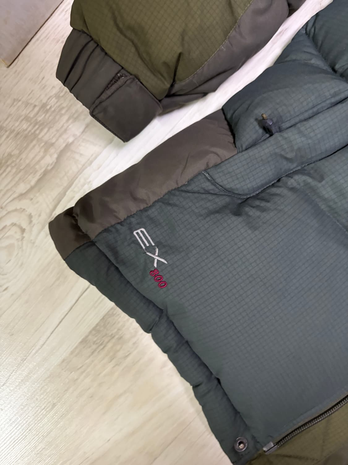 [105]몽벨 EX800 고어텍스 윈드스토퍼 구스다운 올리브 상품이미지3