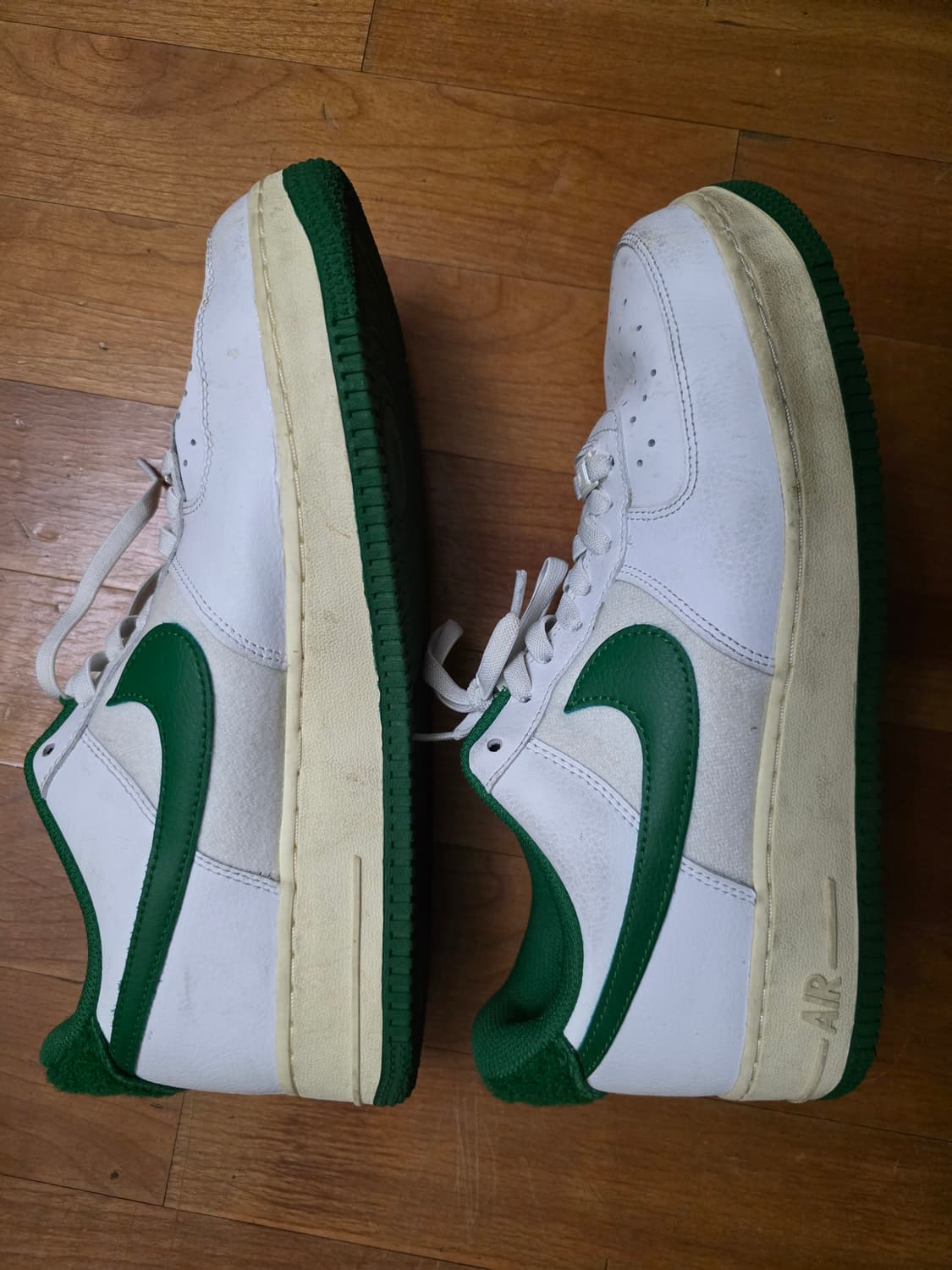 나이키 에어포스1 흰/녹 280mm 상품이미지4