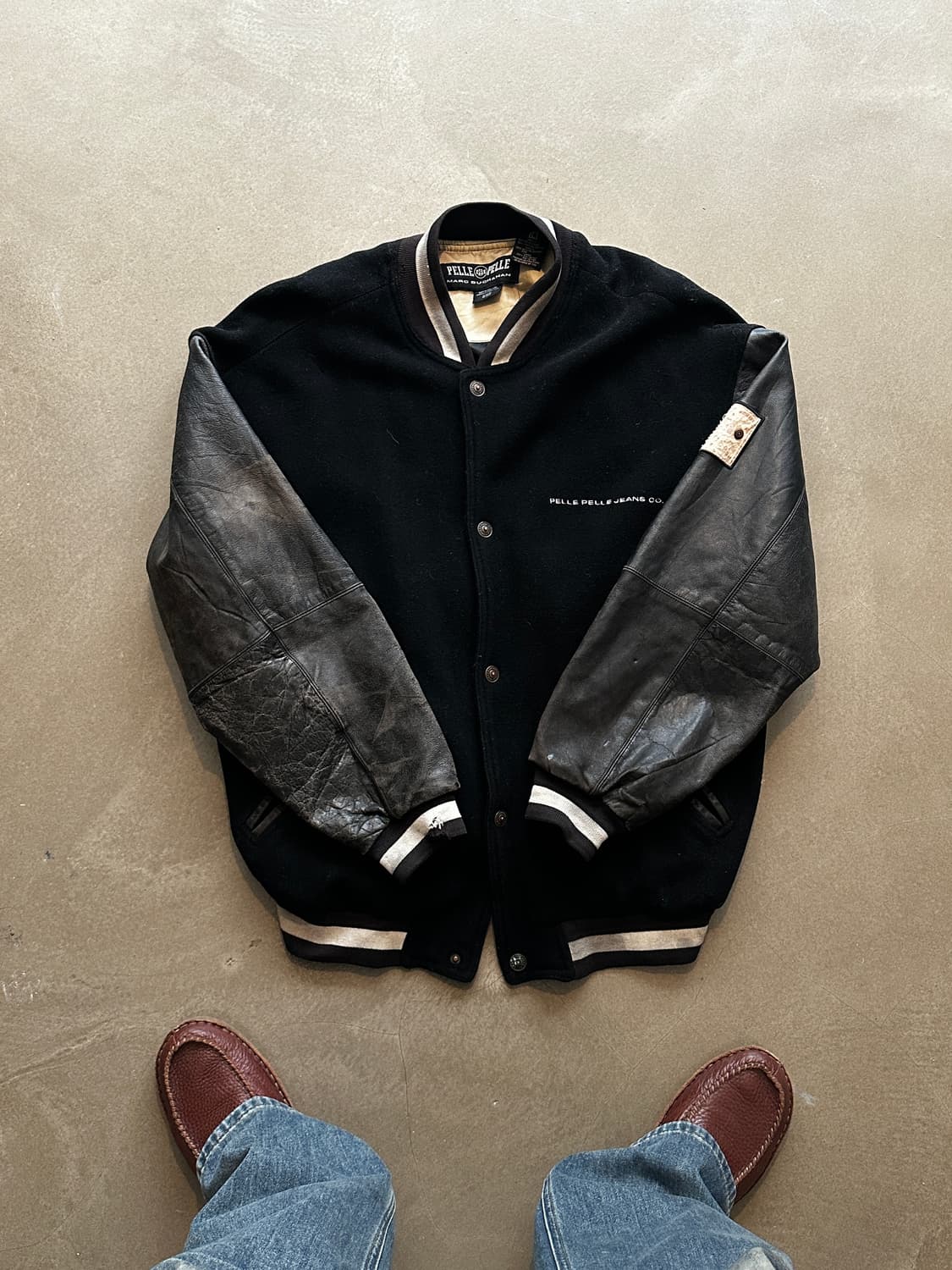 Pellepelle 펠레펠레 레더 슬리브 바시티 자켓 상품이미지2