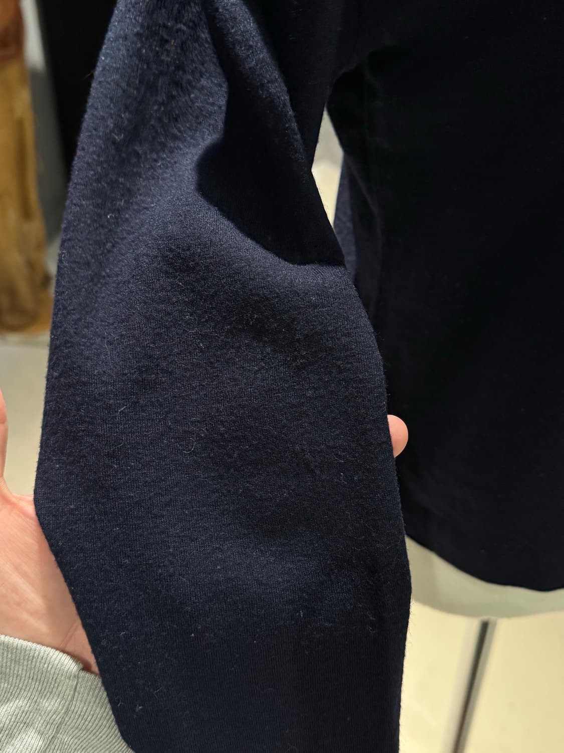 꼼데가르송 트리콧 크롭 버튼업 탑 상품이미지4