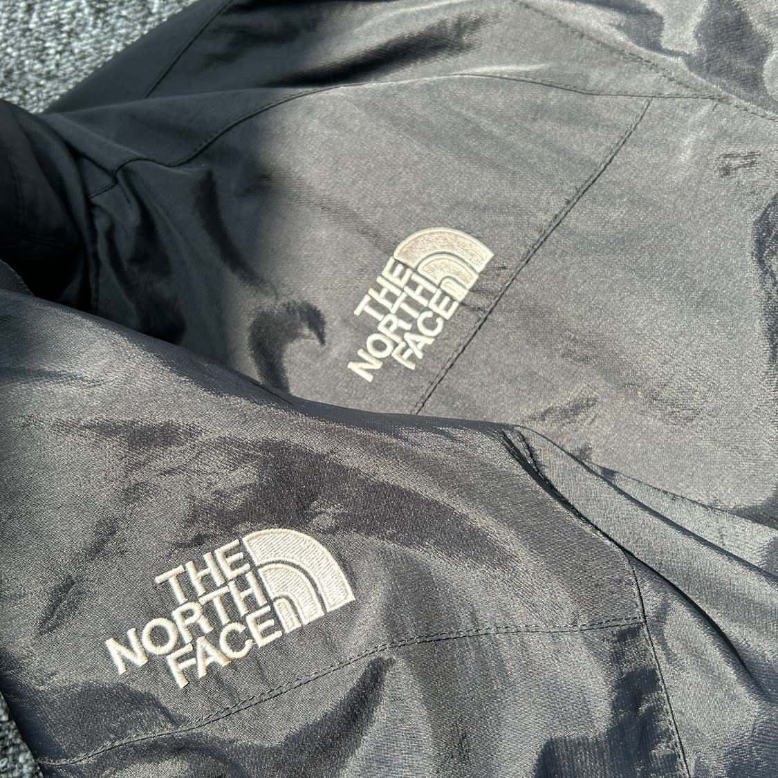  노스페이스 블랙 히든후드 바람막이 상품이미지5