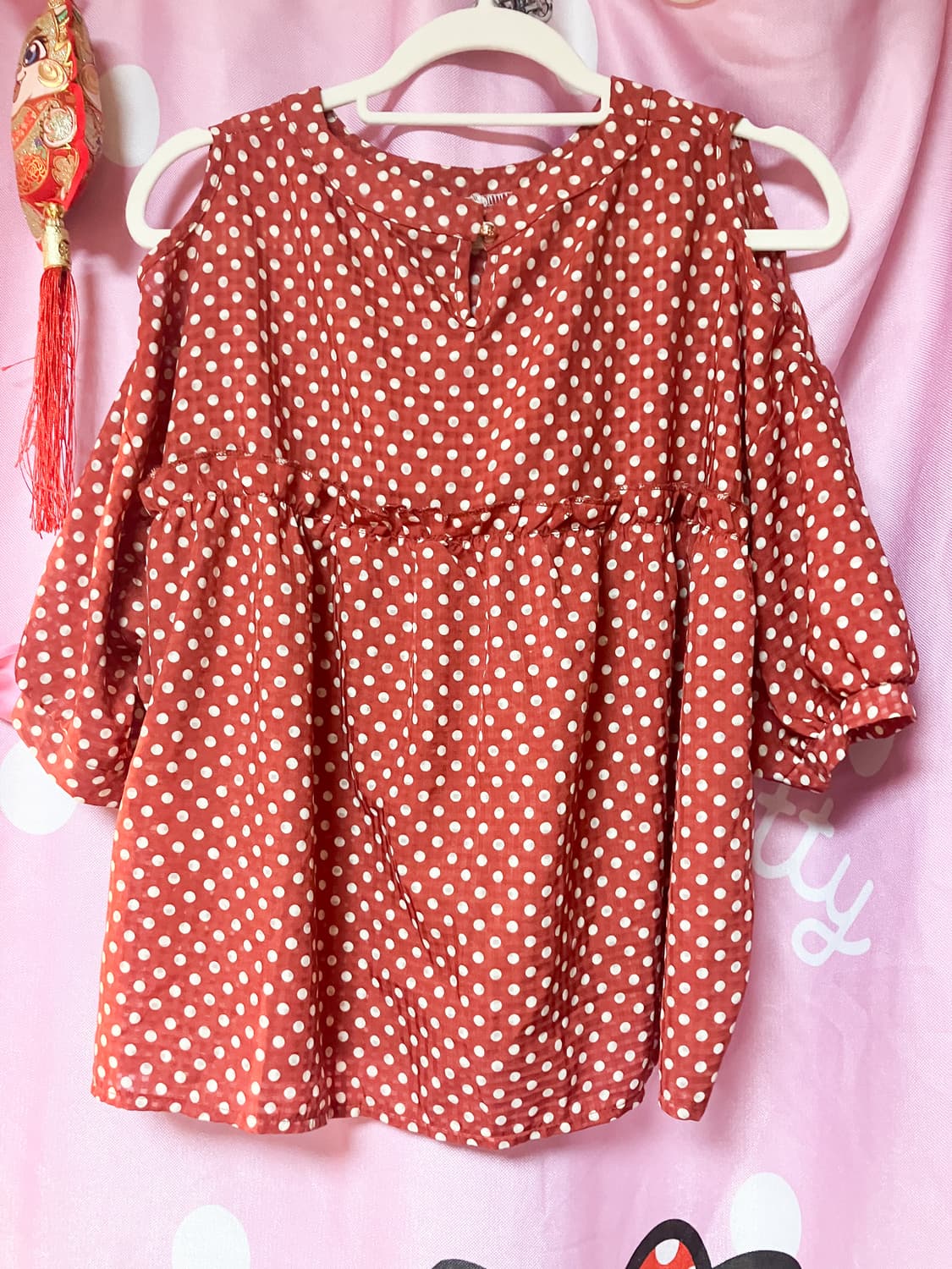 jpn 레드 어깨트임 도트 블라우스 상품이미지1