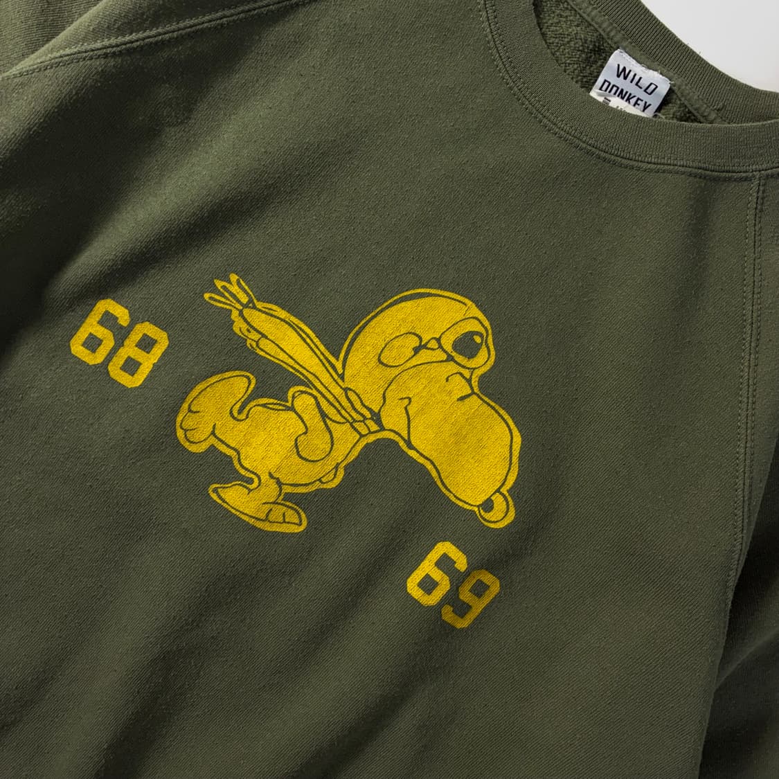 Wild donkey  와일드동키 코튼 스누피 올리브 맨투맨  상품이미지3