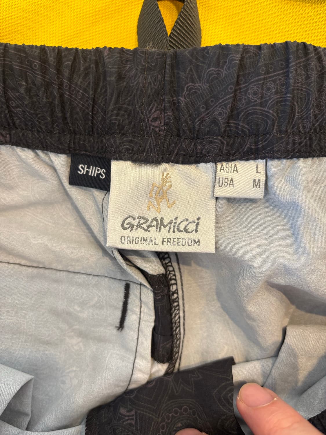 그라미치 x ships 페이즐리 패턴 검정 반바지 상품이미지6