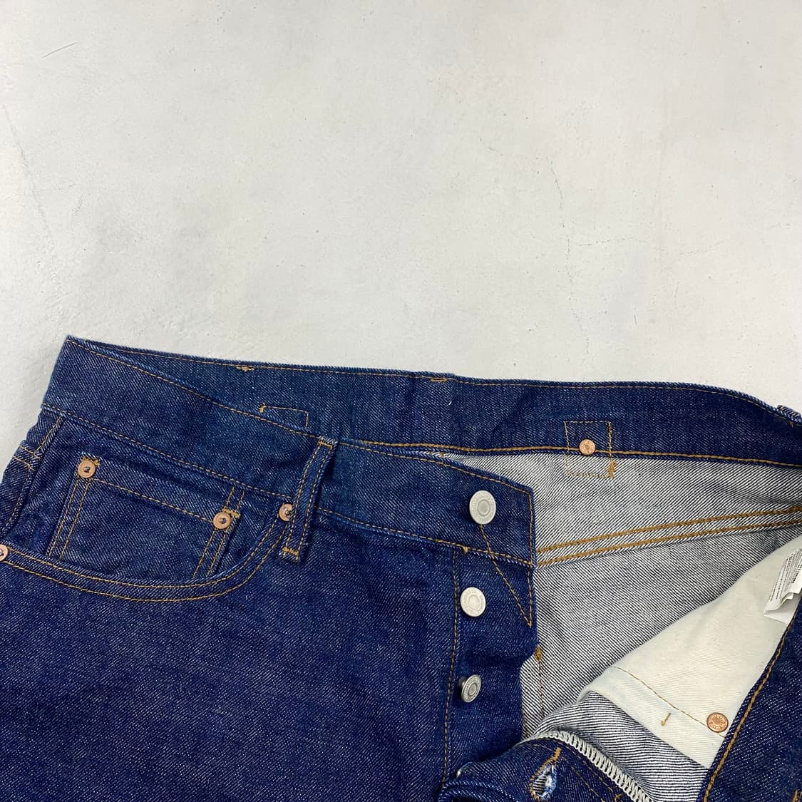 아웃스탠딩 레드 스티치 신치백 셀비지 데님 진 (34) 상품이미지7