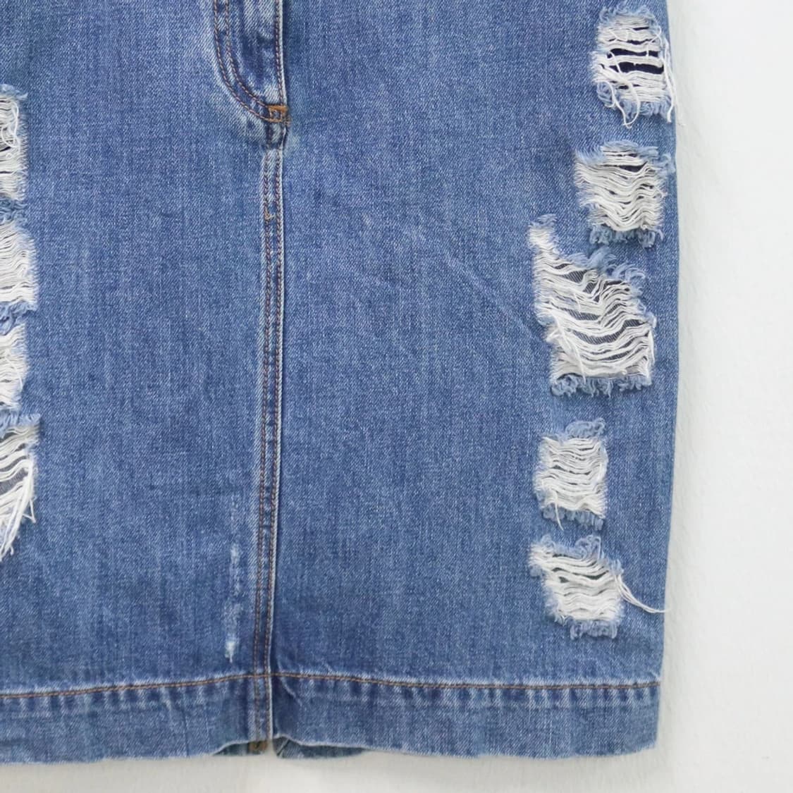 ANN DEMEULEMEESTER 데님 데미지 스커트 66400 상품이미지4