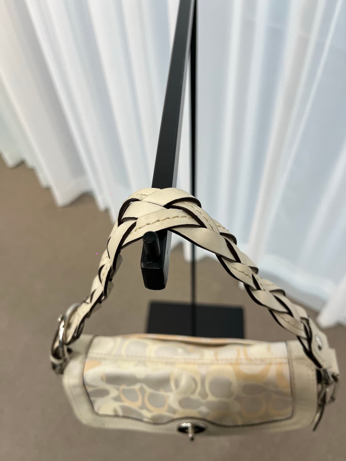 Coach Cream White Shoulder Bag 상품이미지6