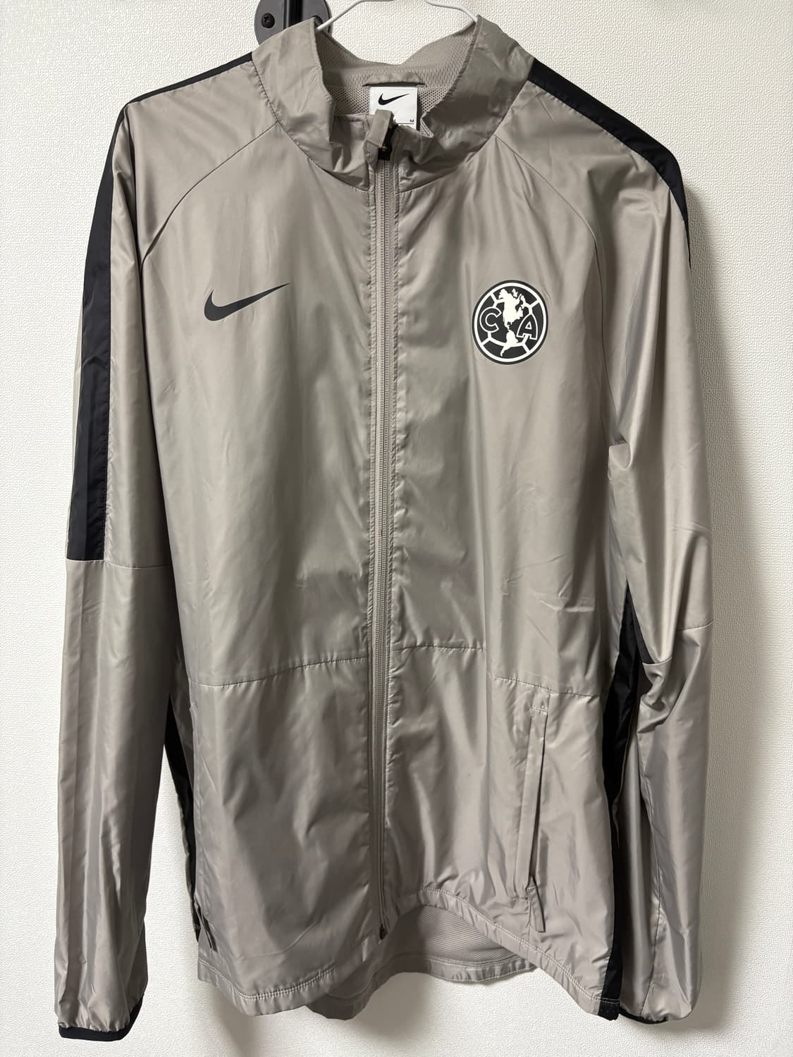 나이키 바람막이 M 상품이미지2