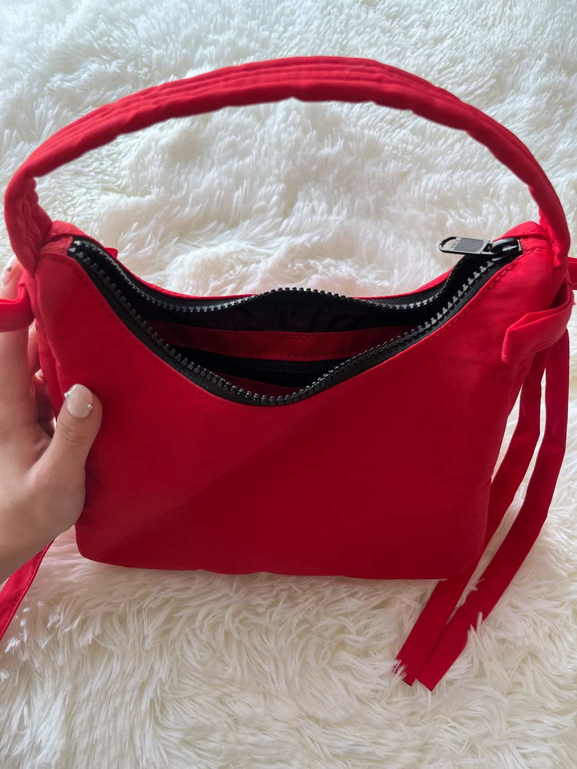 (새상품) Sandy Liang X Baggu 샌디리앙 바쿠 보우 미니백 상품이미지4