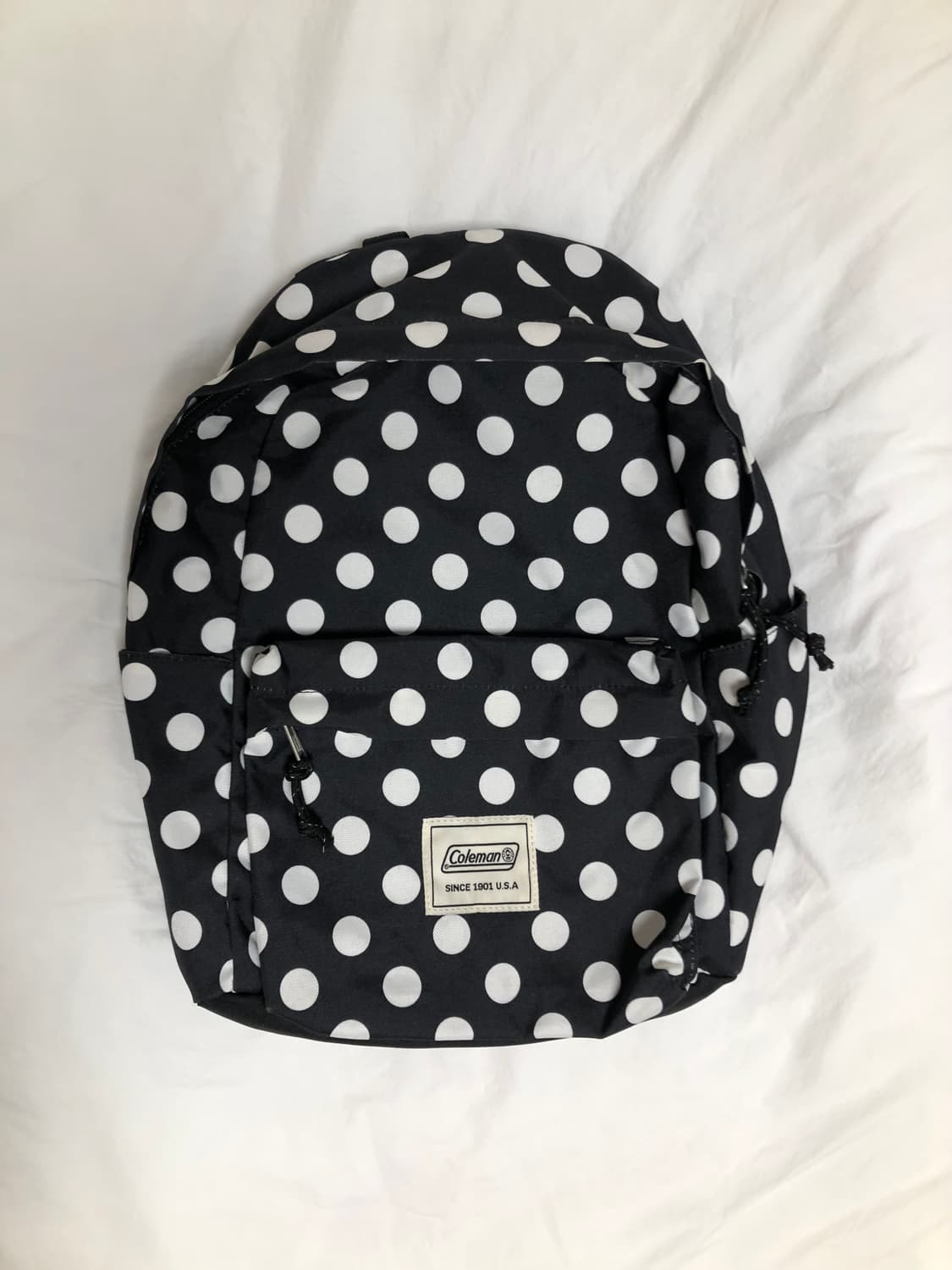 콜맨 도트 땡땡이 모리걸 블랙 화이트 백팩 배낭 가방 상품이미지1