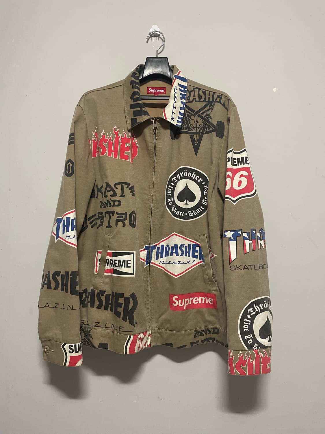 슈프림x트래셔 워크자켓 탄 상품이미지1