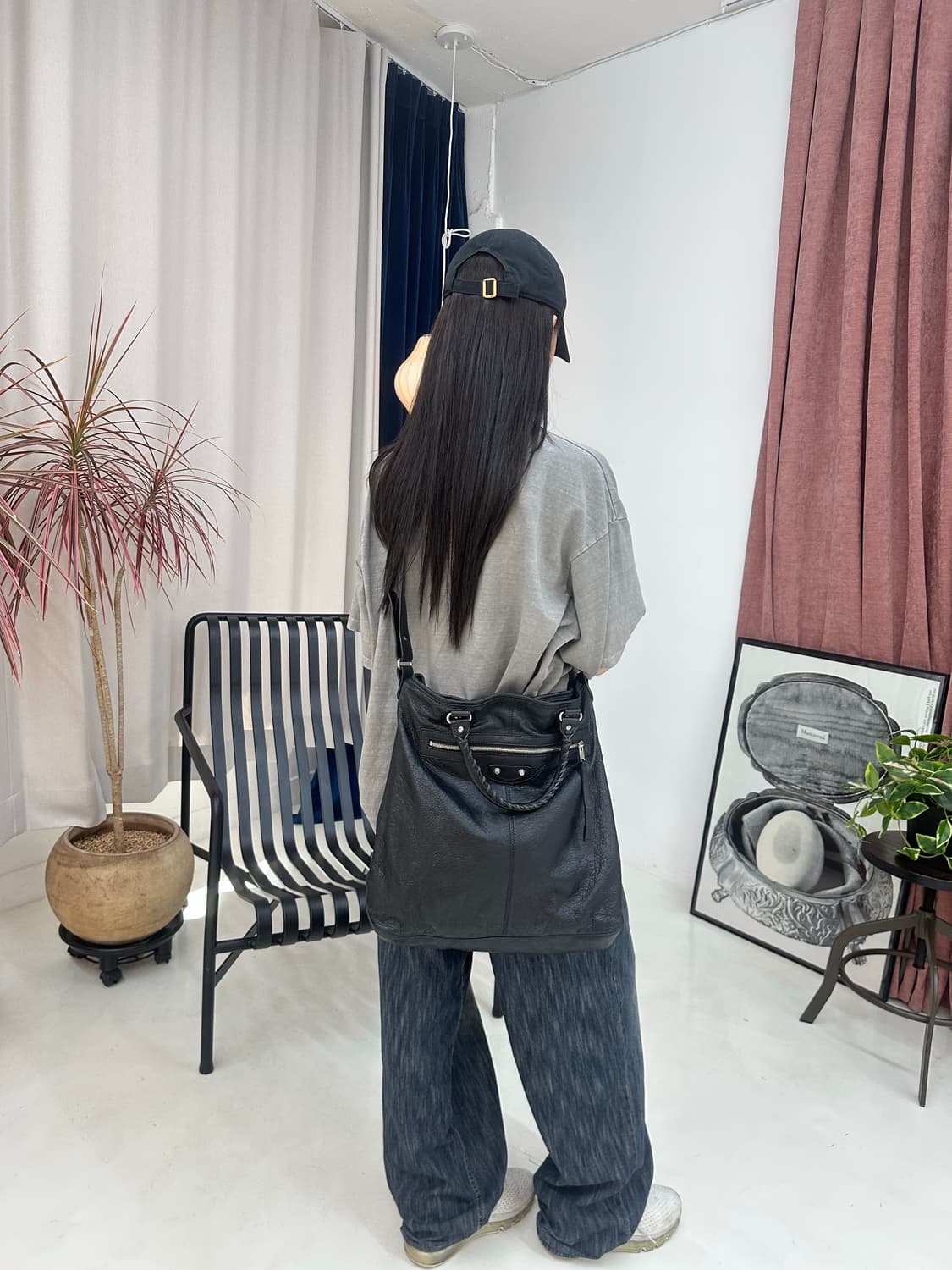 [A+급 정품] 발렌시아가 시티 모터 블랙 크로스백 상품이미지8