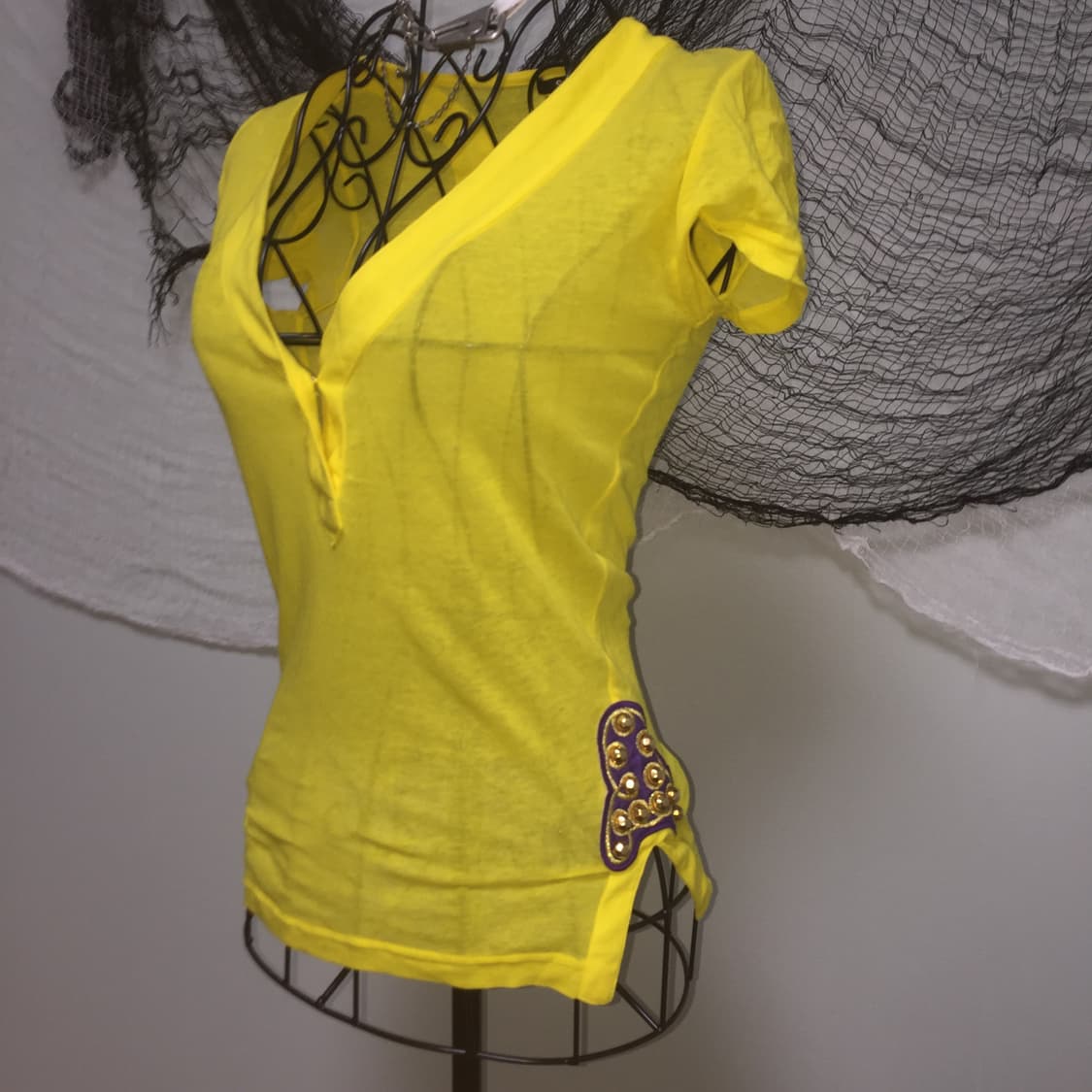 SLY vintage yellow gold button T 상품이미지4