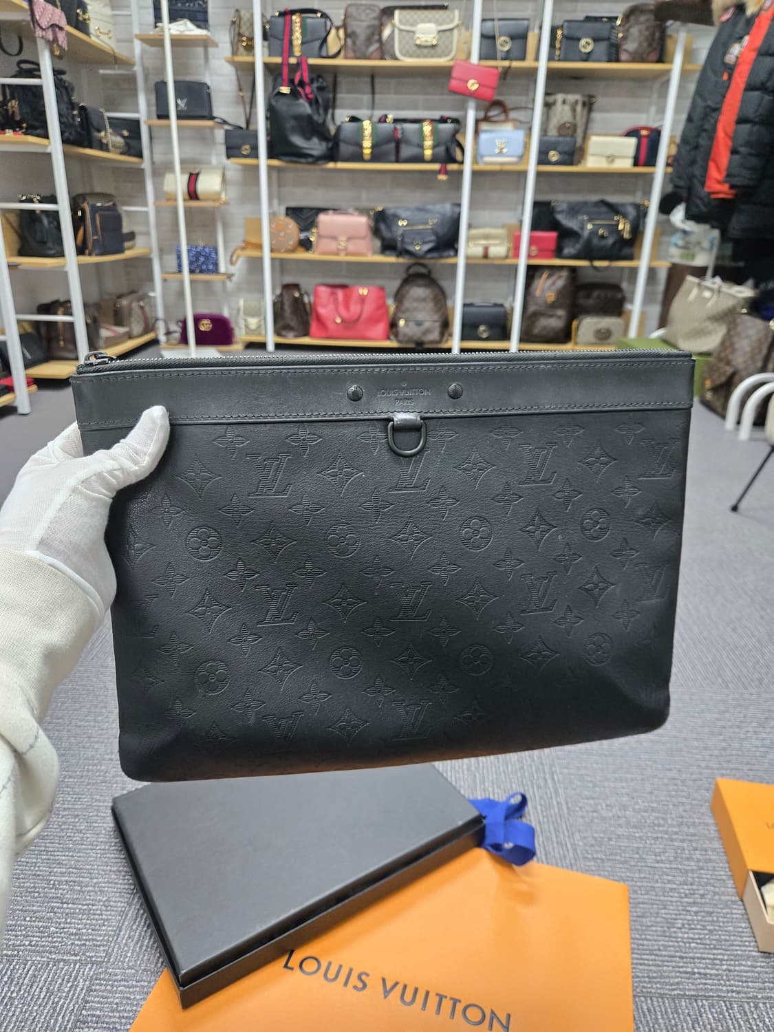 [특가][정품] 루이비통 쉐도우 클러치백 상품이미지2