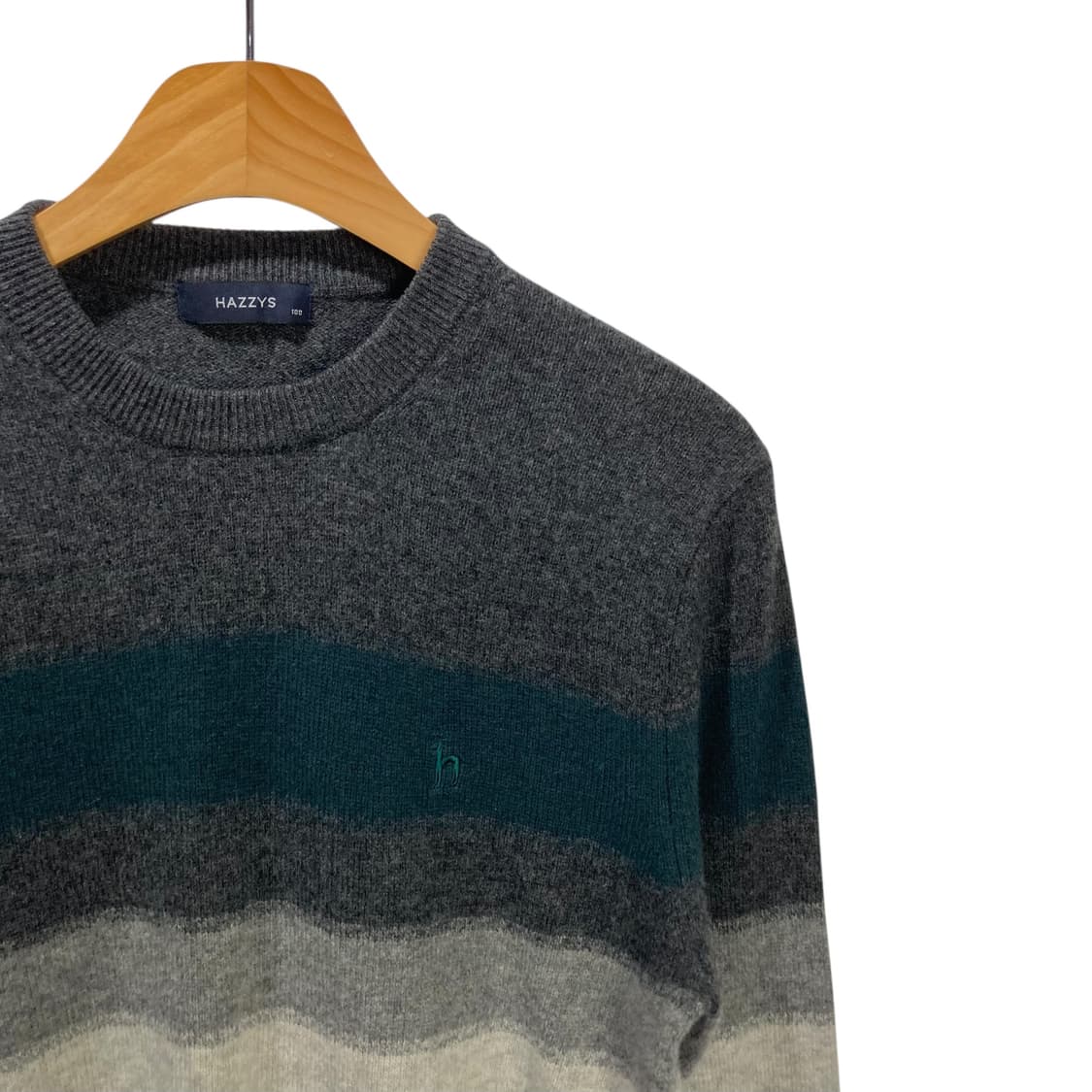 헤지스 배색 니트 상품이미지3