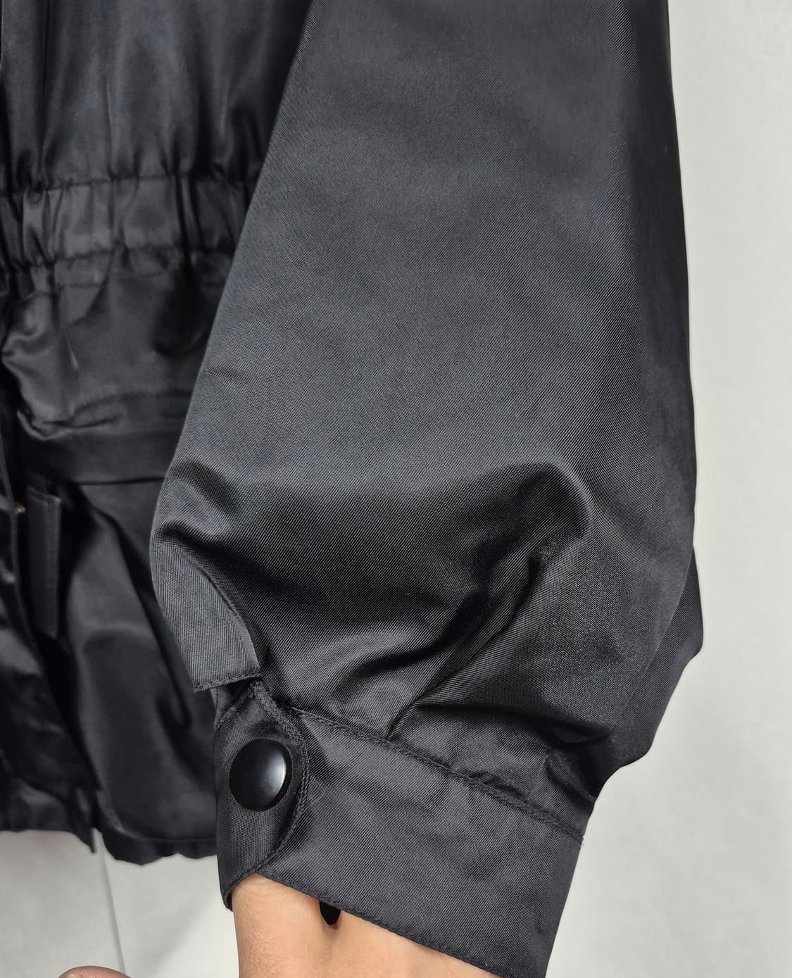 날씬77 까지 정품 프라다 나일론 방수 사파리 자켓 상품이미지5