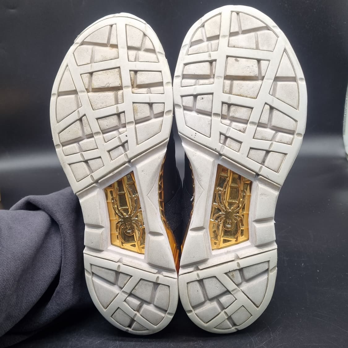 스파이더 블랙위도우 런 슬립온 290 상품이미지3