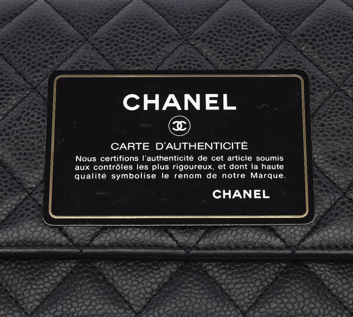 [S급] 샤넬 클래식 WOC 캐비어 은장 크로스백 블랙 판매합니다!!! 상품이미지2