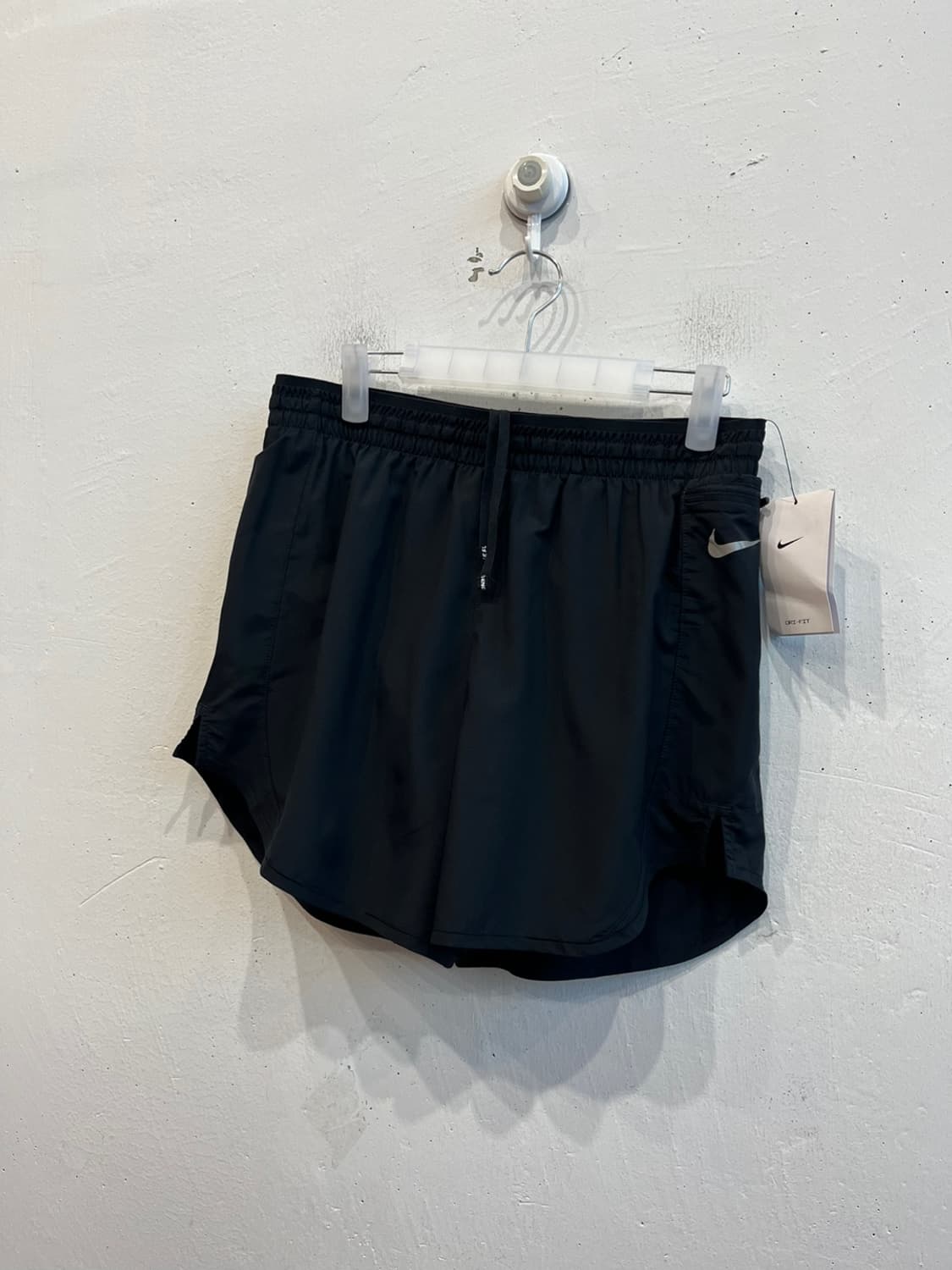 나이키 드라이핏 여성 러닝 쇼츠 반바지 새상품 L 상품이미지1