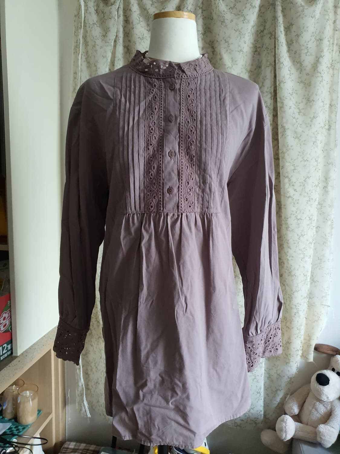 [모리걸] 레이스 핀턱 블라우스 롱 셔츠 상품이미지1