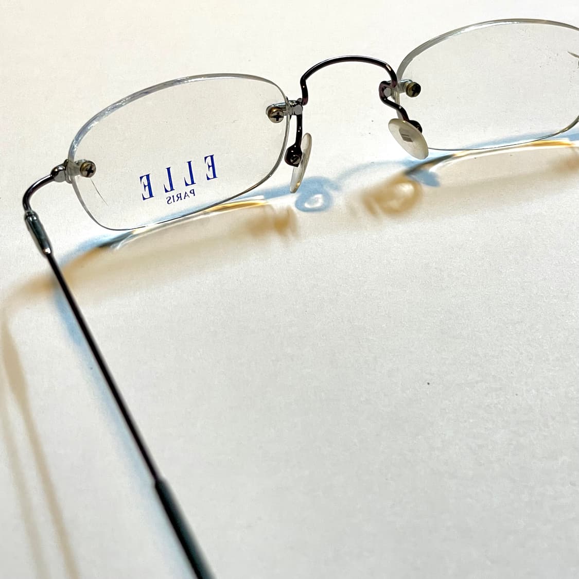 ELLE paris 엘르 사의 무테 안경 판매합니다. 상품이미지2