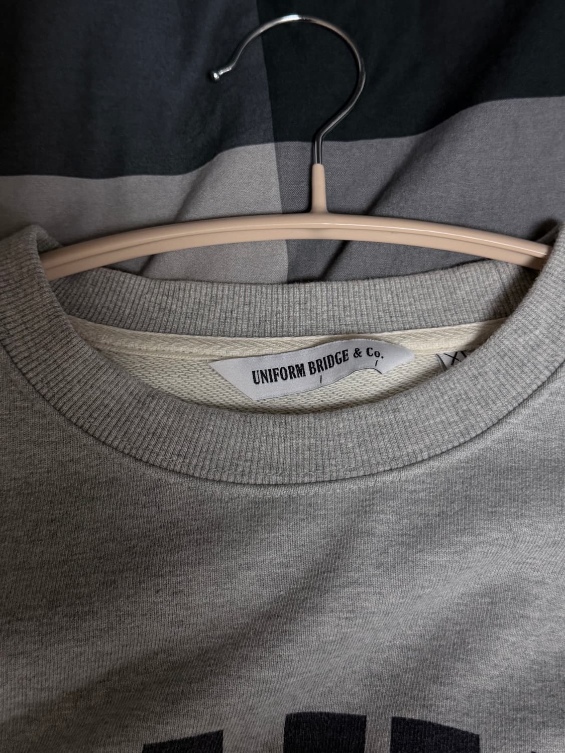 유니폼브릿지 네이비 맨투맨 그레이 상품이미지2