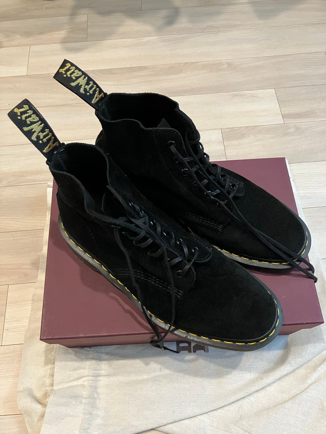 닥터마틴 스웨이드 부츠 상품이미지2