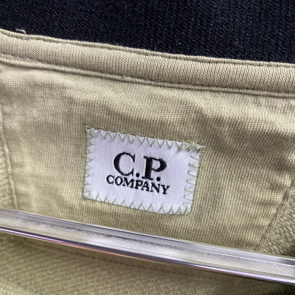 CP컴퍼니 렌즈디테일 크루넥 스웨트셔츠 B4664 상품이미지7