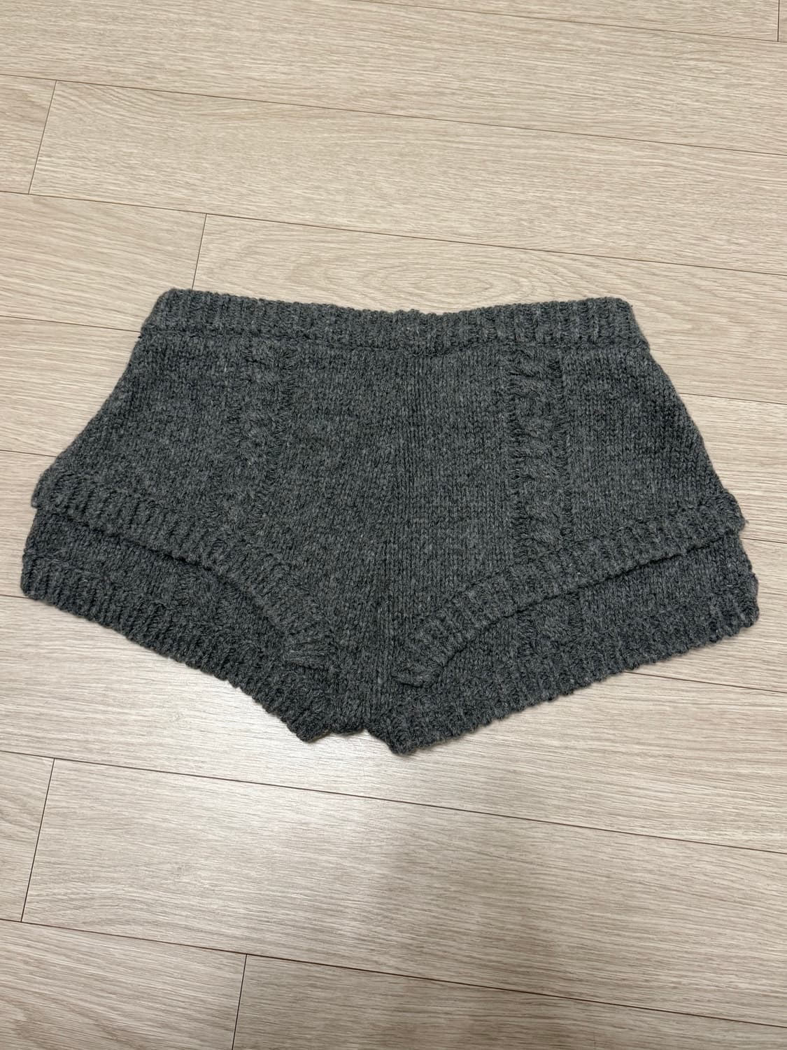 울리카 상투스 로프 니트 쇼츠 상품이미지3