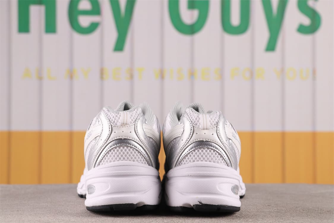 뉴발란스 530 Nb 운동화 커플룩 상품이미지4