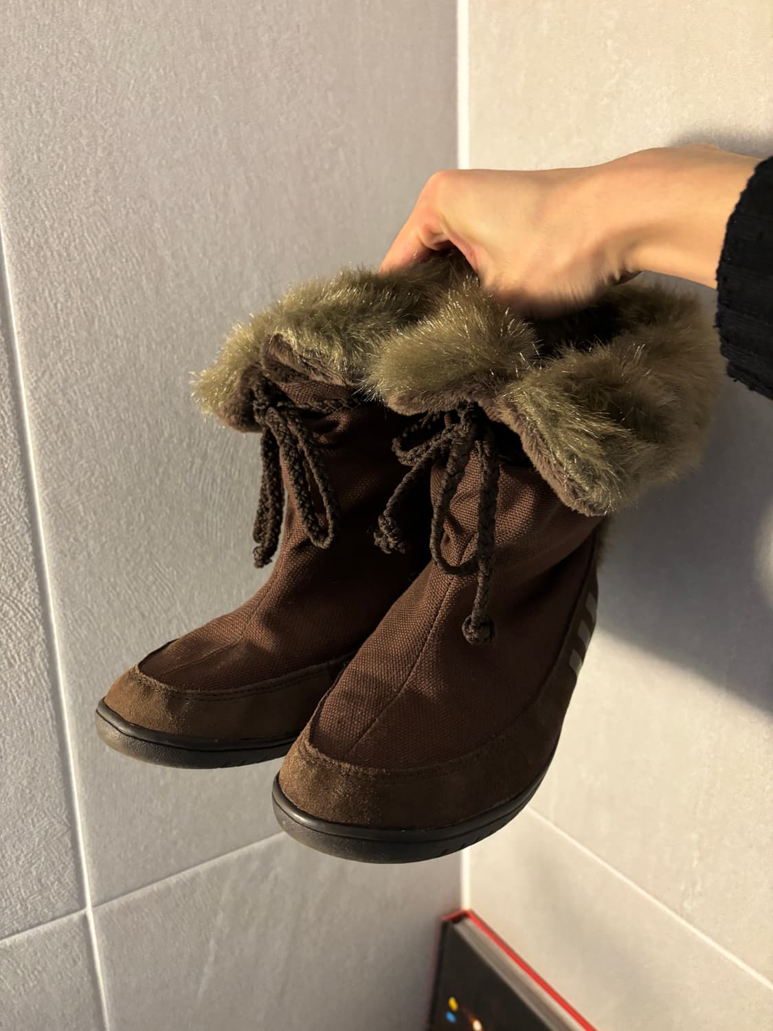 아디다스 네오 퍼 앵클부츠 상품이미지3