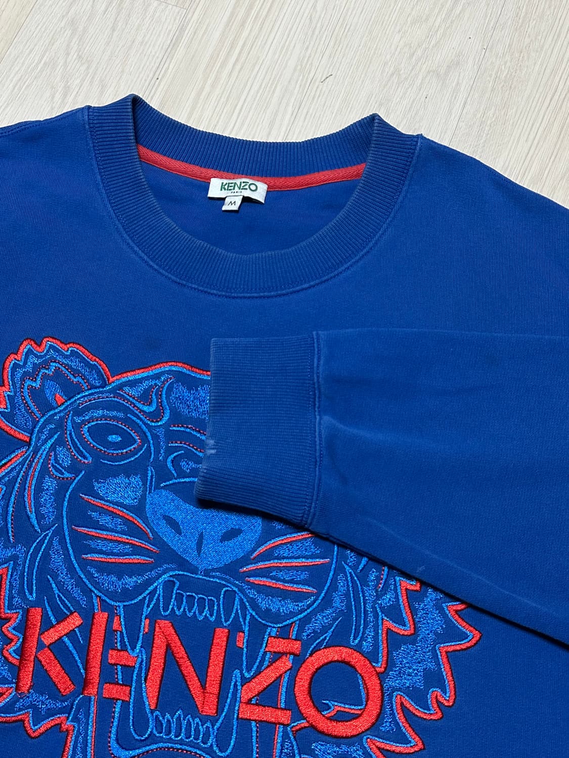 겐조 KENZO 타이거 맨투맨 로얄블루 상품이미지4