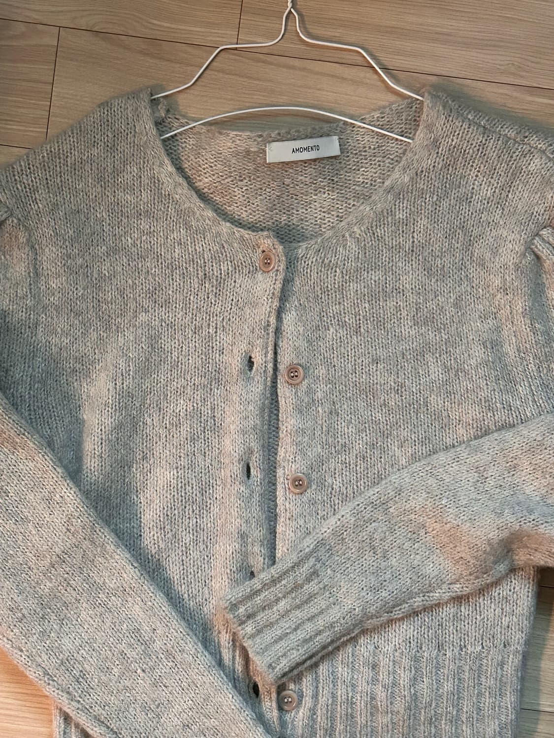 아모멘토 셔링 크롭 가디건 라이트그레이 상품이미지1