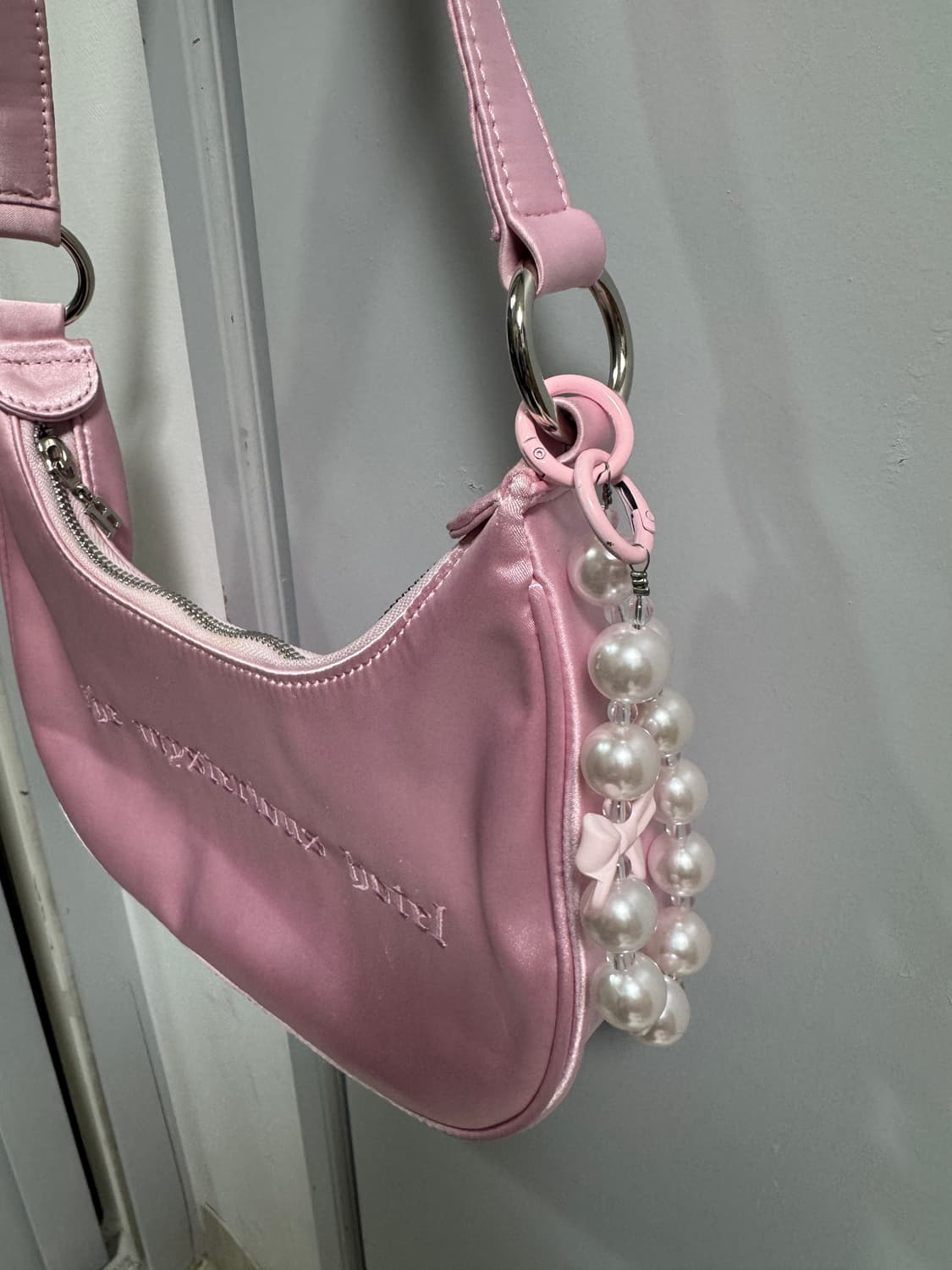 더미스테리어스 호텔 하프문 새틴백 핑크 히메갸루 리즈리사깔 상품이미지3