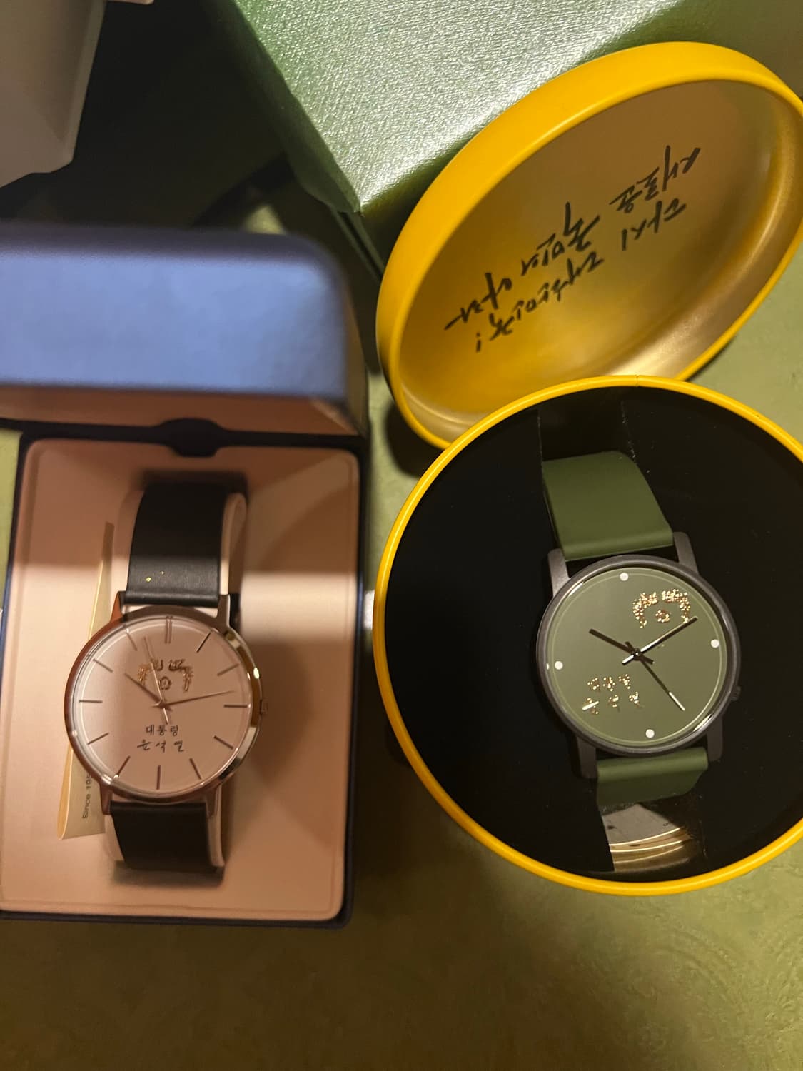 윤석열 대통령 시계(화이트) 상품이미지5