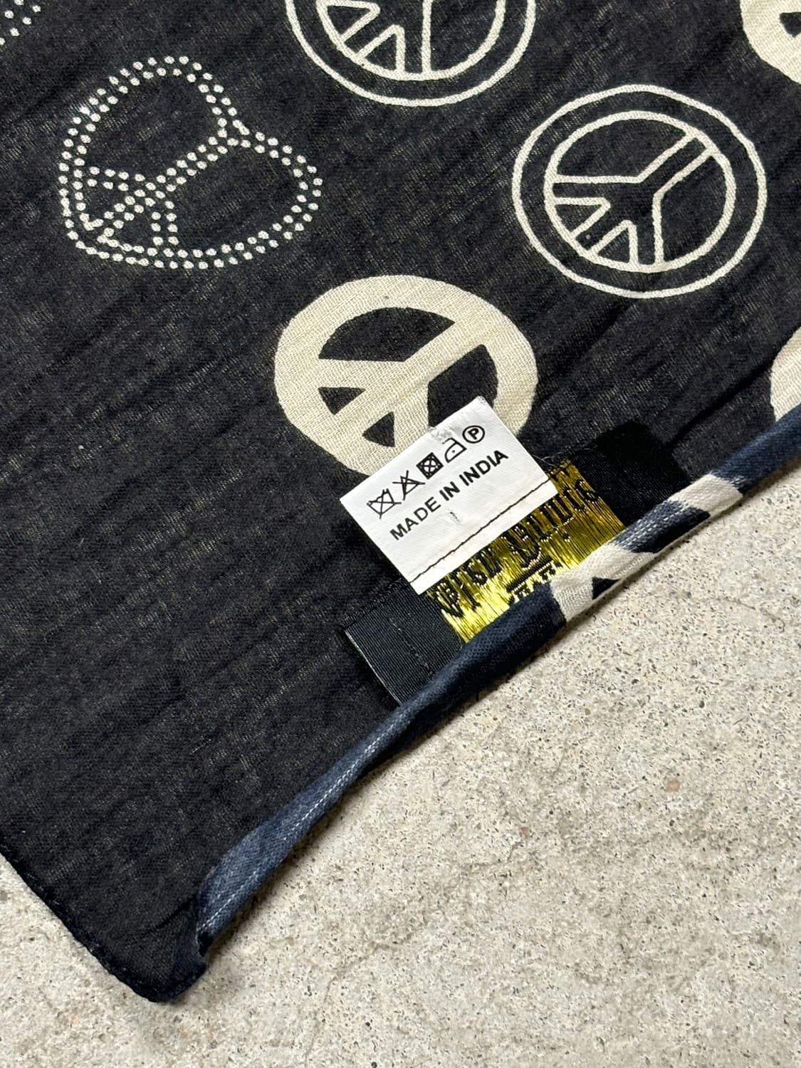 Glen prince 피스 심볼 머플러 상품이미지6