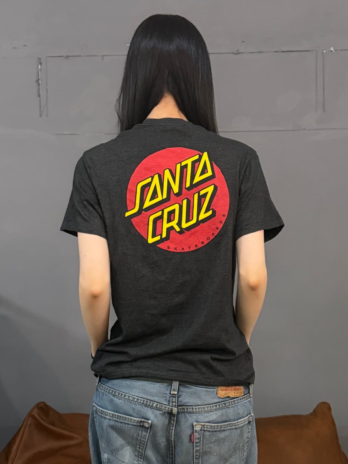 00’s 빈티지 블랙 산타크루즈 백프린팅 반팔티 상품이미지1
