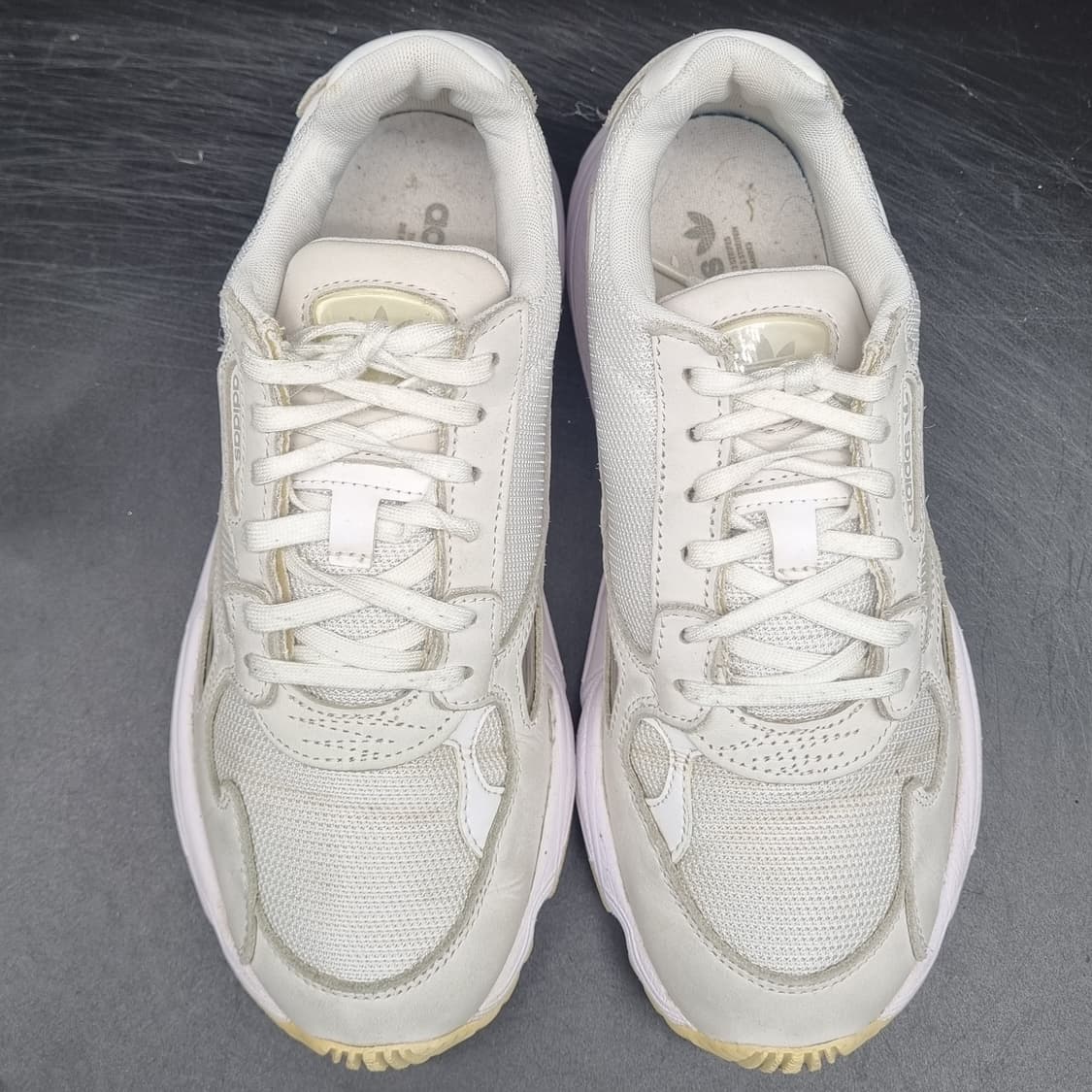 아디다스 팔콘 여성운동화240 상품이미지2