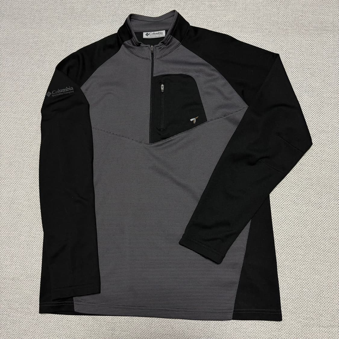 컬럼비아 티타늄 하프집업 탑 상품이미지1