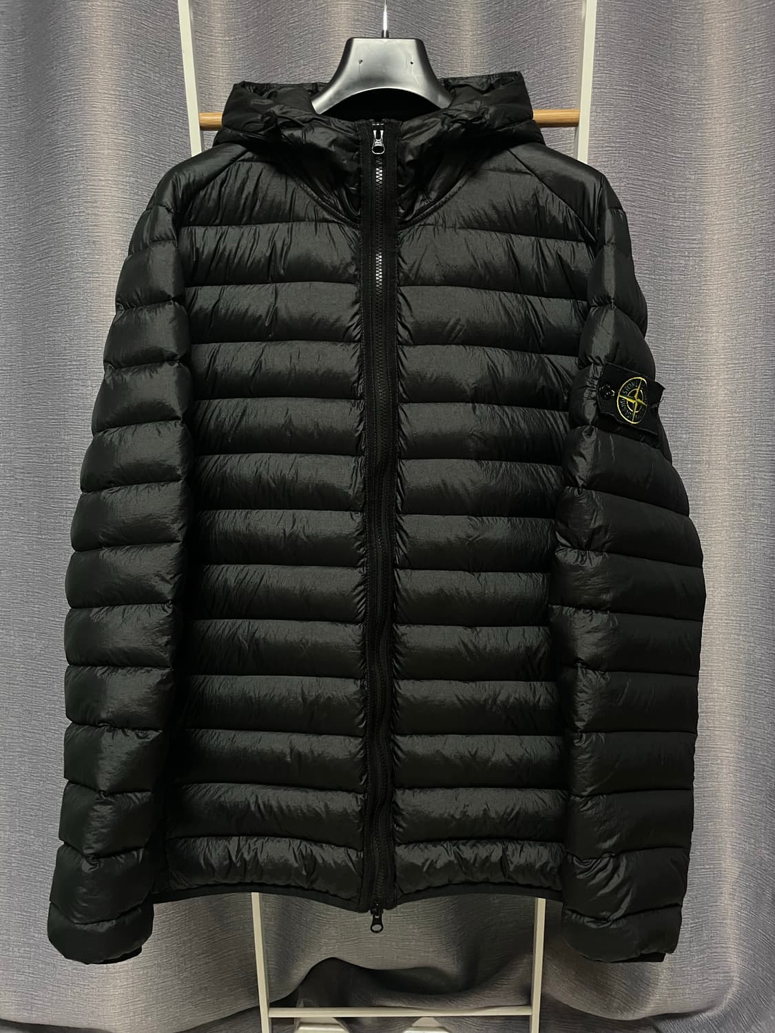 25ss xl 스톤아일랜드 룸우븐 경량패딩 상품이미지1