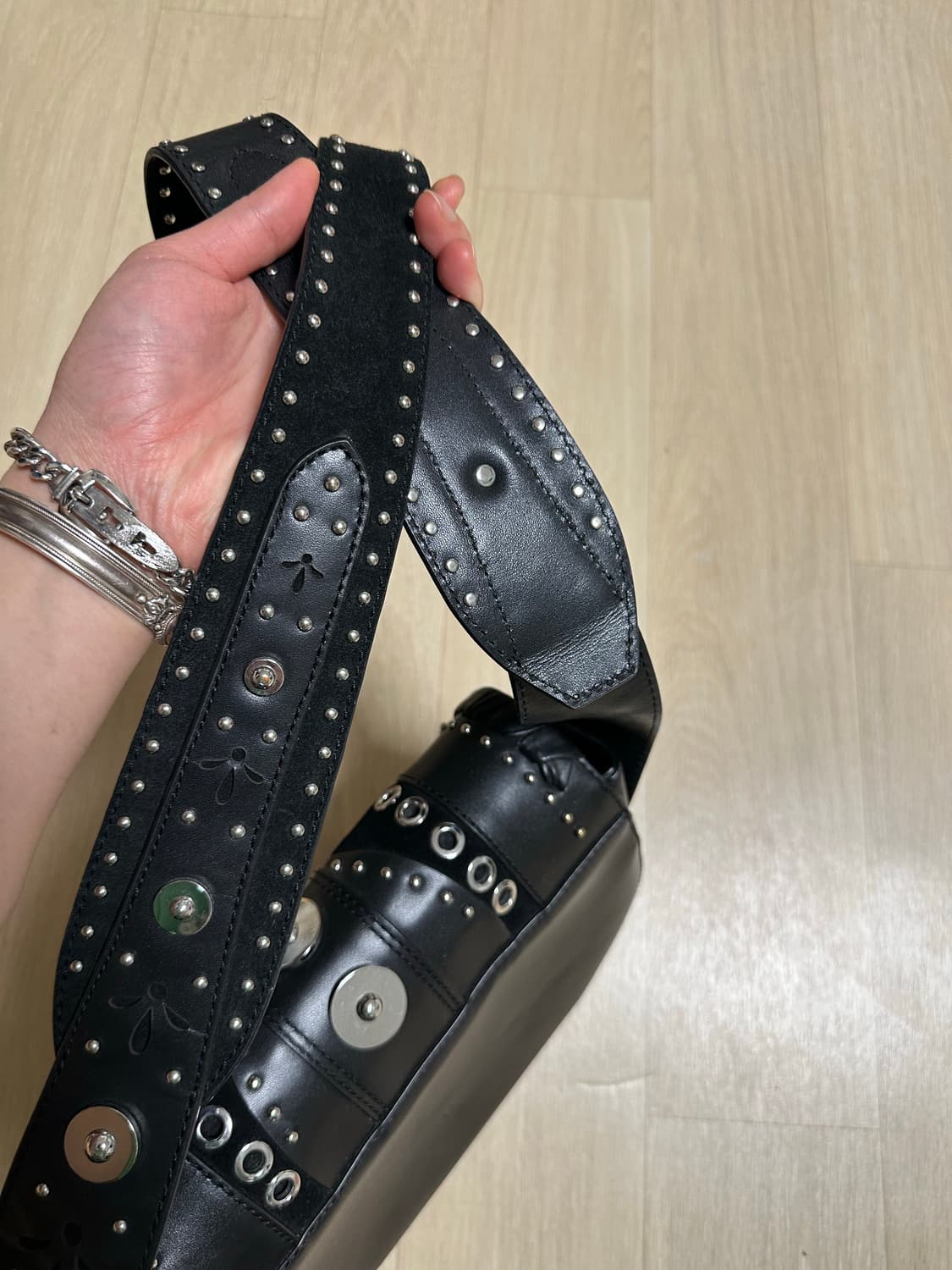 자라 스터드 레더백 상품이미지3