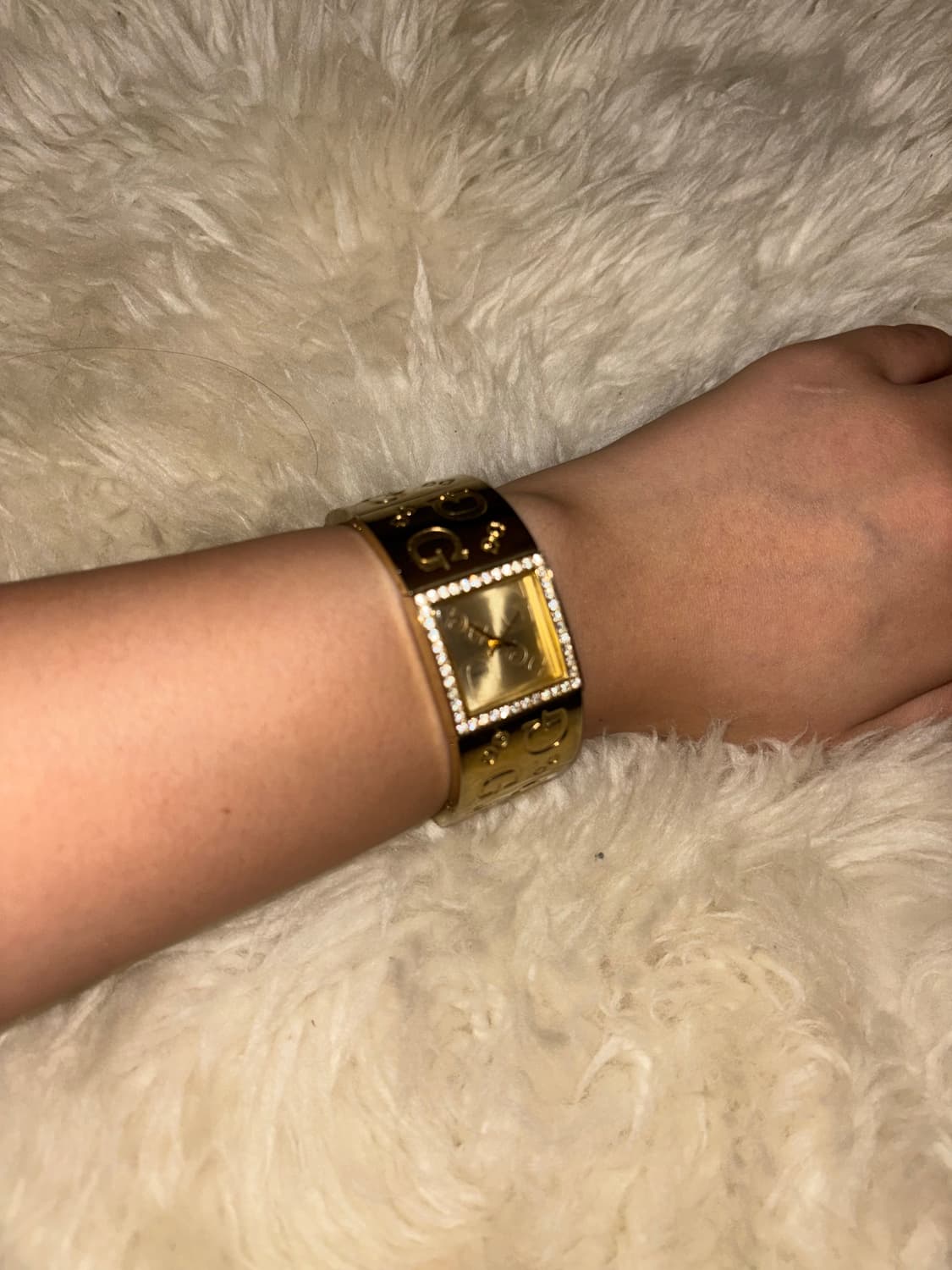 🚨연말세일🚨Guess vintage bangle watch 상품이미지4