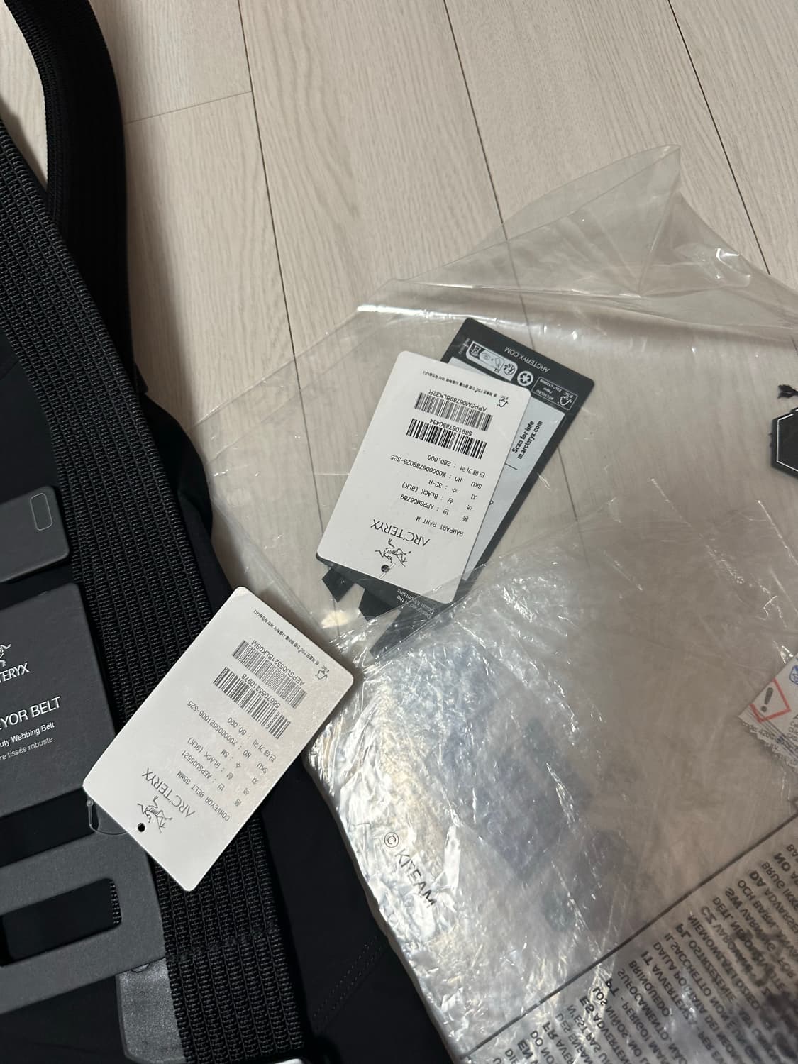 아크테릭스 25ss 람파트 램파트 블랙 32 사이즈 팝니다 상품이미지2