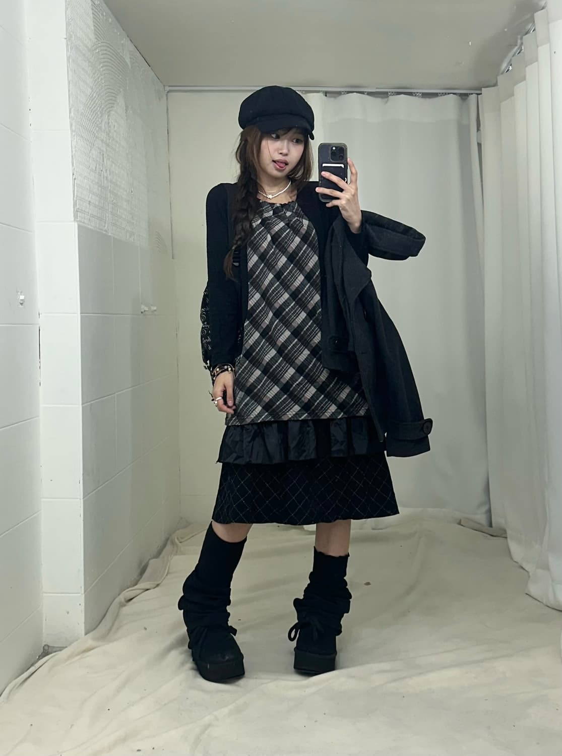 무채색 체크 쿠로미 니혼진 코트 코디세트 상품이미지3