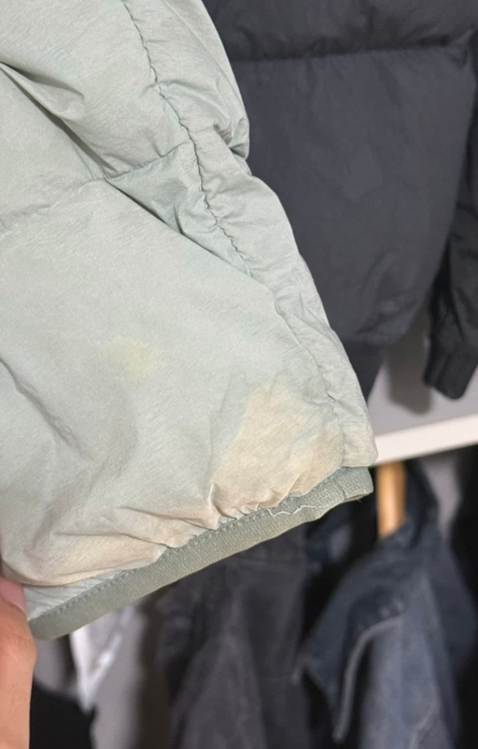 [XL]23FW 스톤아일랜드 심리스터널 세이지그린 패딩 상품이미지6