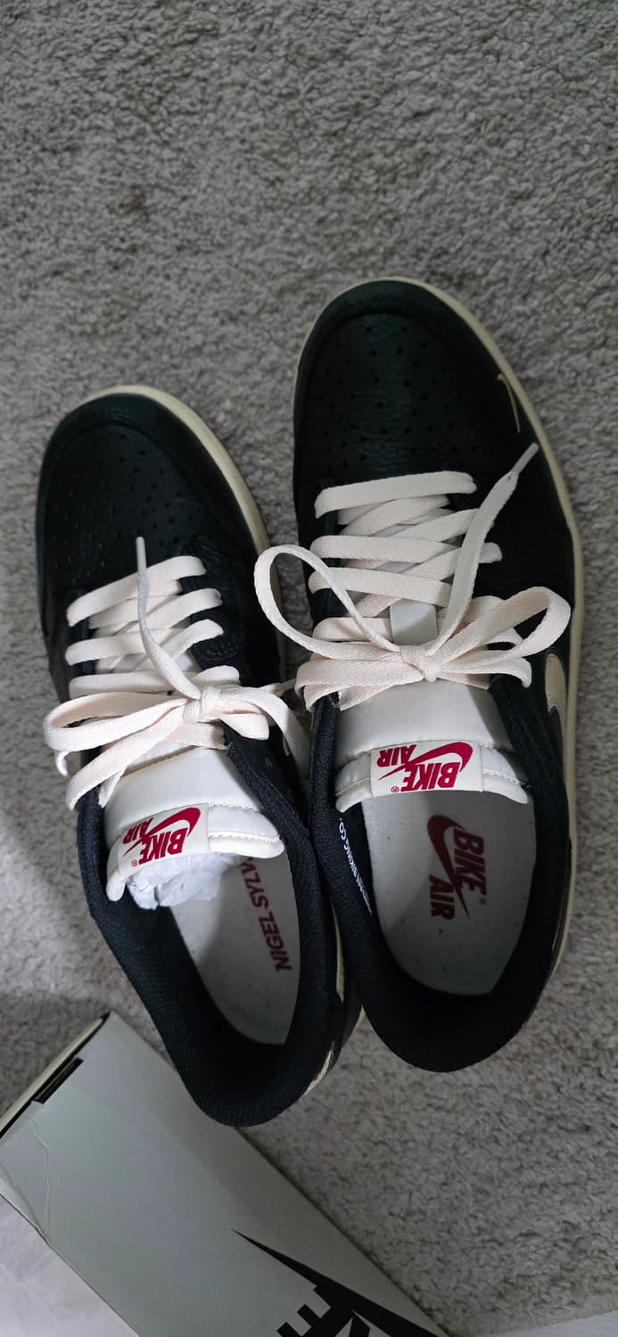 나이키 로우1OG× 나이젤 실베스타 상품이미지4