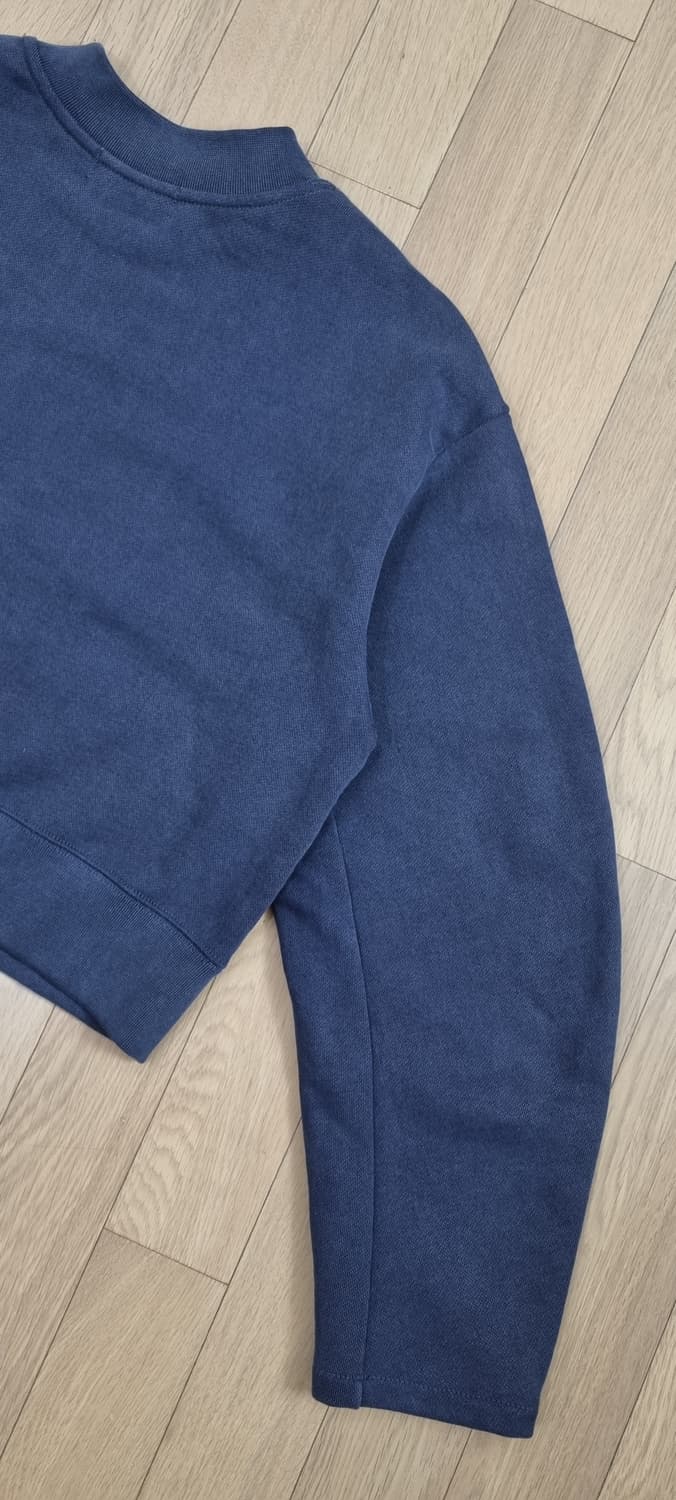 아위 크롭 맨투맨 Free _ 여성 상품이미지8